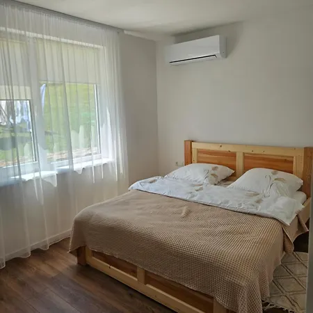 наш край Apartment